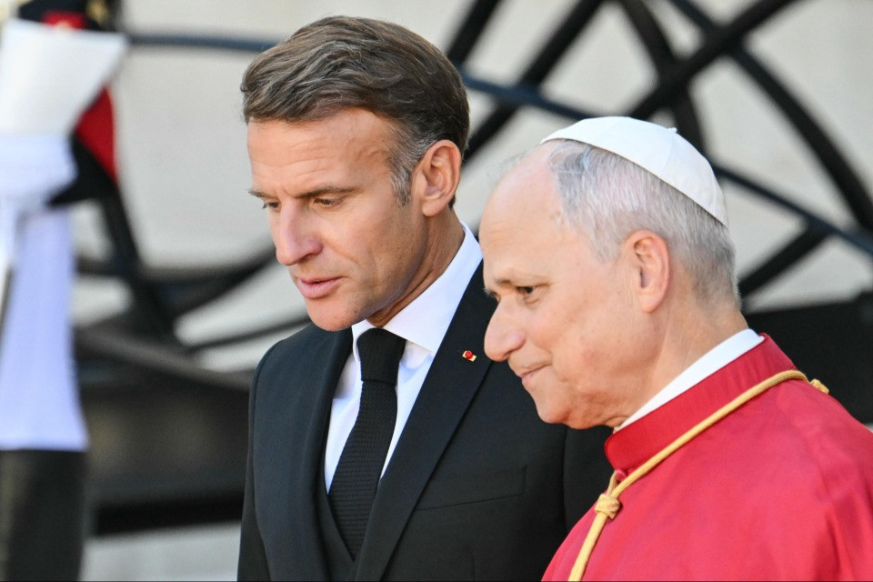 Papa Leone XIV esorta i francesi: «Non perdiamo la nostra umanità»