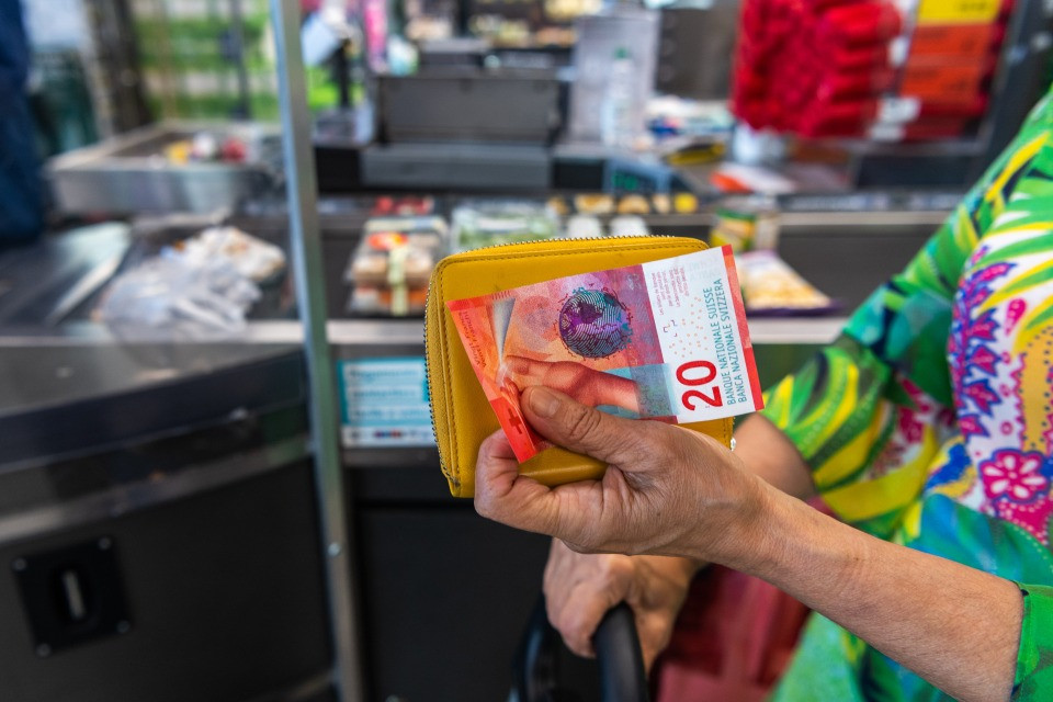 Bonus fiscale per chi spende in Ticino: «In difesa del ceto medio e delle PMI»