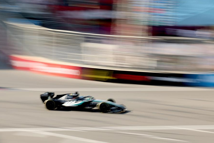 George Russell vince il GP dell'Azerbaigian