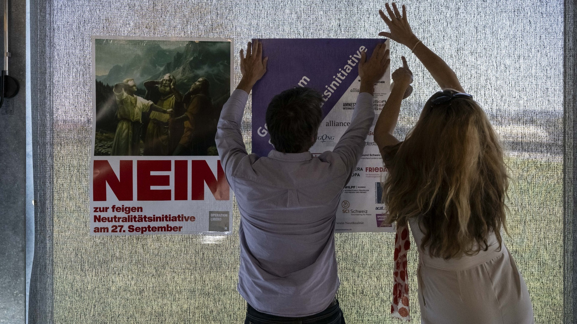 Gli svizzeri hanno deciso: «no» alle iniziative su neutralità e alimentazione
