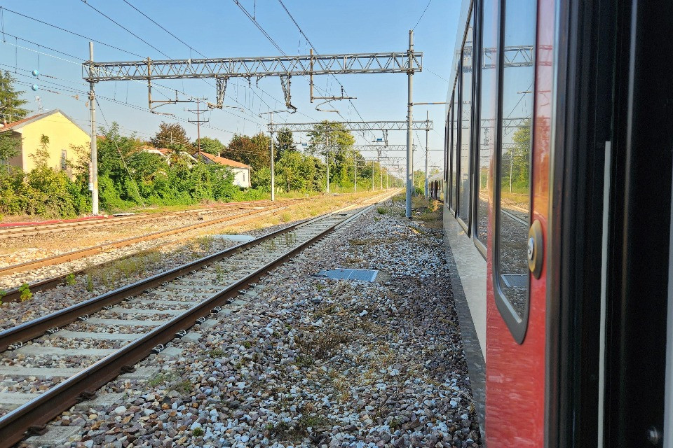 Guasto sul Tilo: il treno fermo 3 ore a Busto Arsizio
