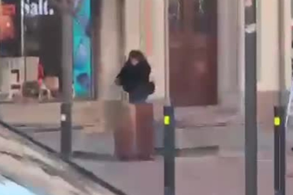 Entrò in un negozio con il coltello: finisce in un foyer
