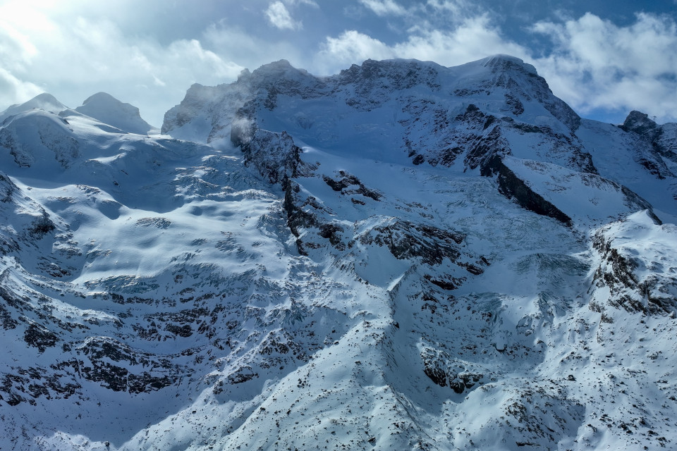 Zermatt, escursionista americano cade in un crepaccio e muore