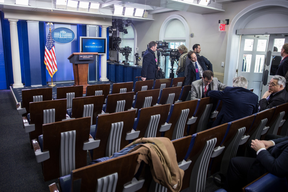 Trump pensa di ripristinare la piscina al posto della sala stampa