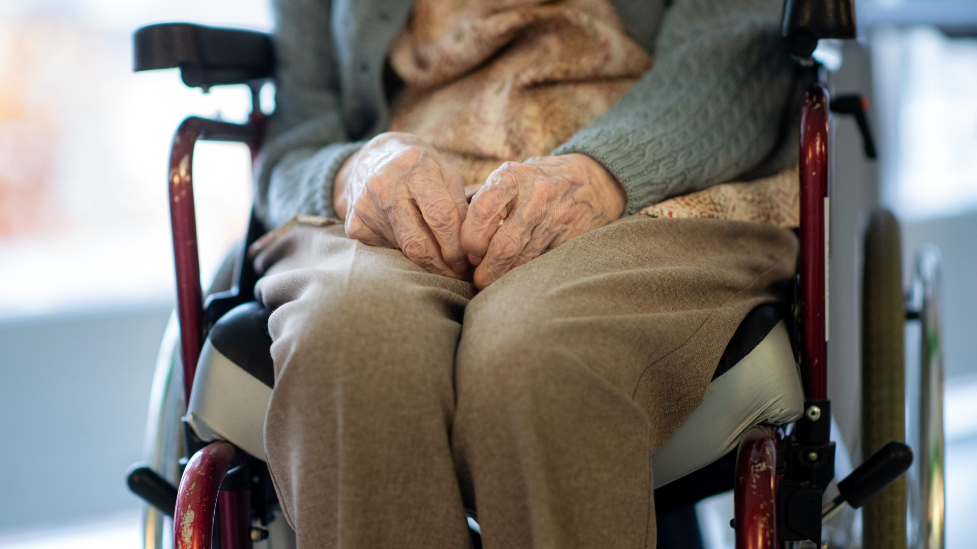Case anziani, la retta minima giornaliera torna anche nei casi di rigore