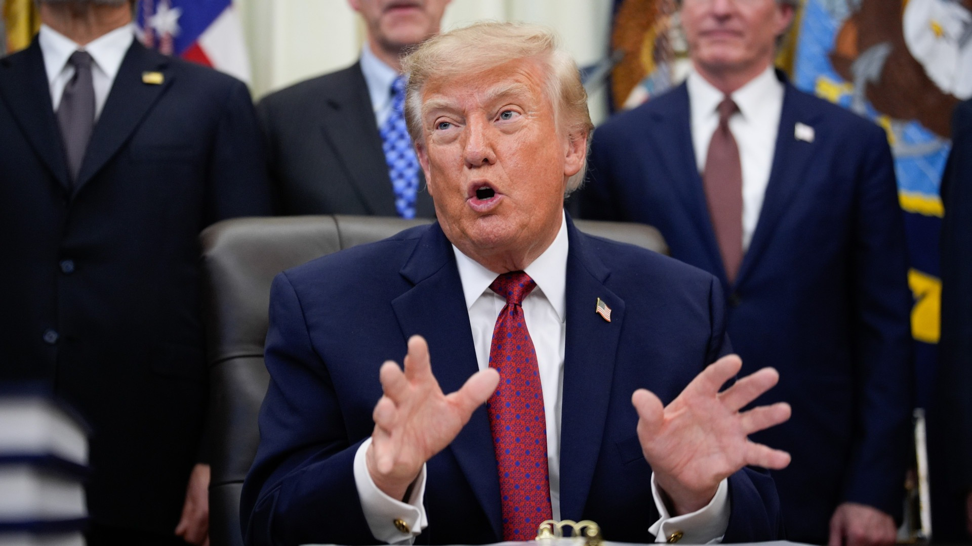 Trump sull'Iran: «Magari li faccio saltare in aria, devo decidere, il tempo sta scadendo»