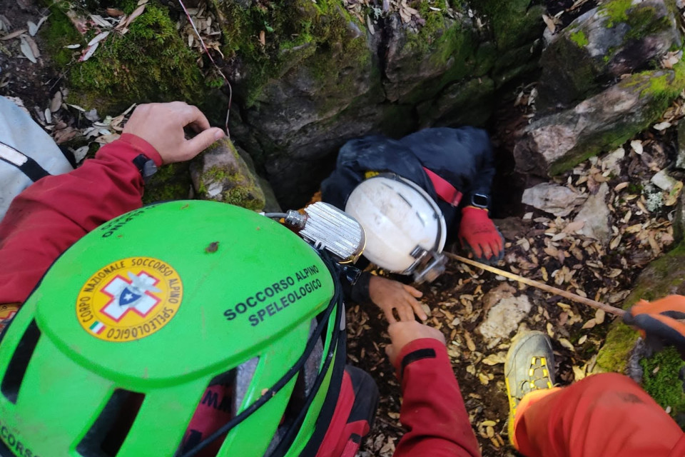 Due alpinisti bloccati sul Dente del Gigante