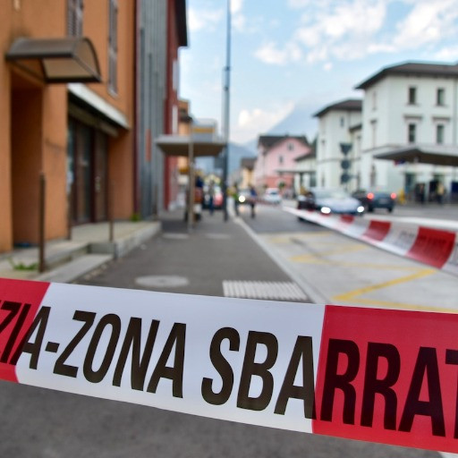 Prima la lite, poi il coltello: un regolamento di conti?