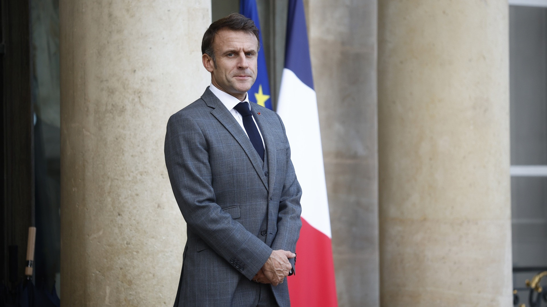 In Francia un Esecutivo sull'orlo del collasso