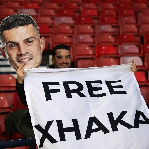 Granit Xhaka condannato per il certificato Covid: pena sospesa da 150 mila franchi