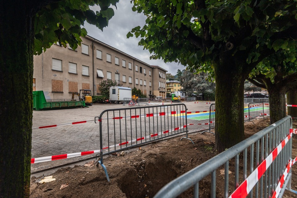 Il piazzale delle ex scuole torna ad animare il quartiere di Viganello