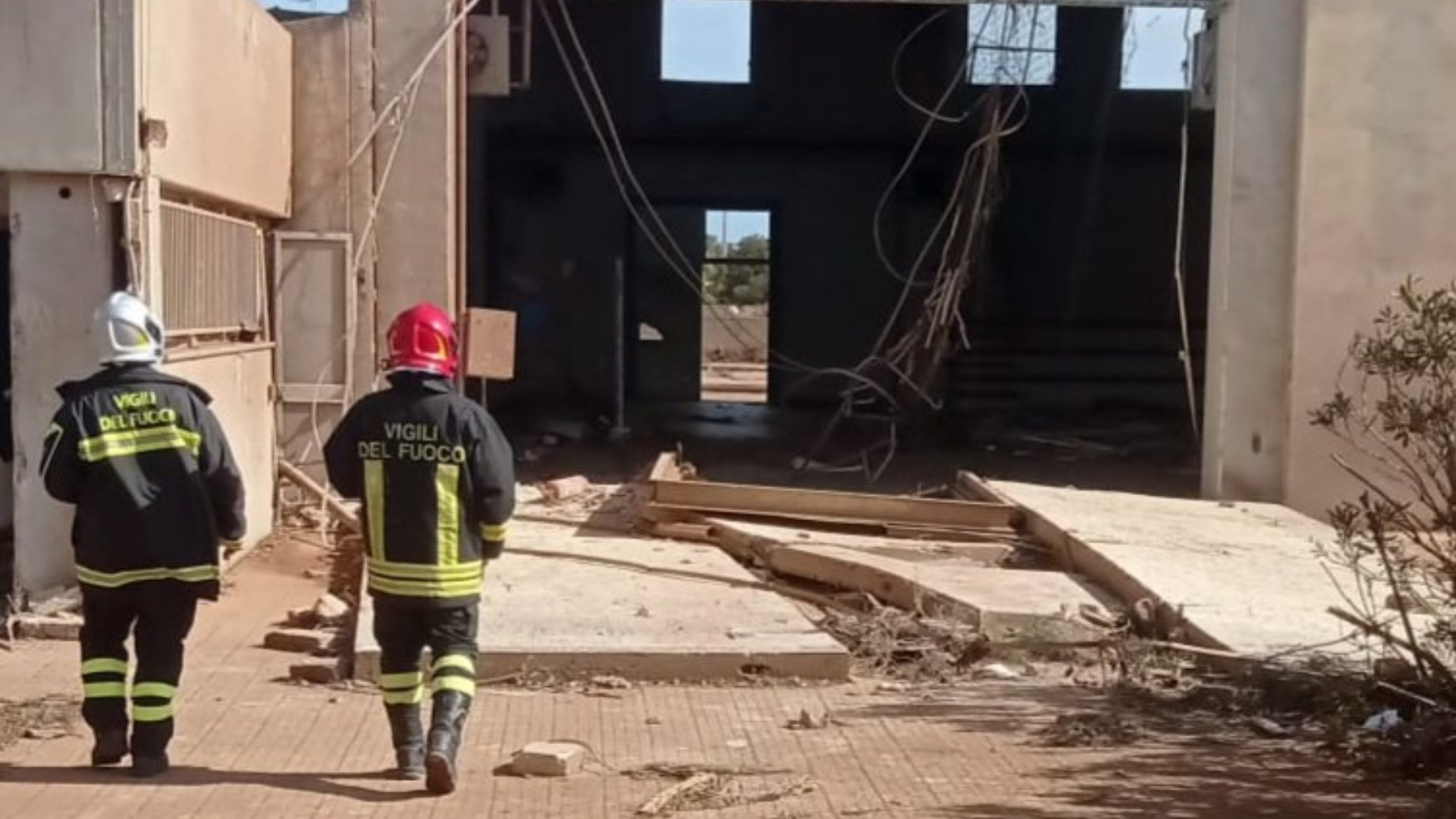 Maltempo in Italia, doppia tromba marina nel Trapanese: colpita anche una scuola