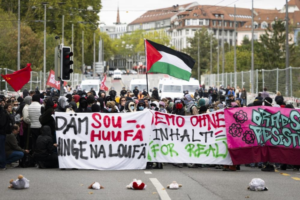 Berna: mille persone alla manifestazione contro capitalismo e imperialismo