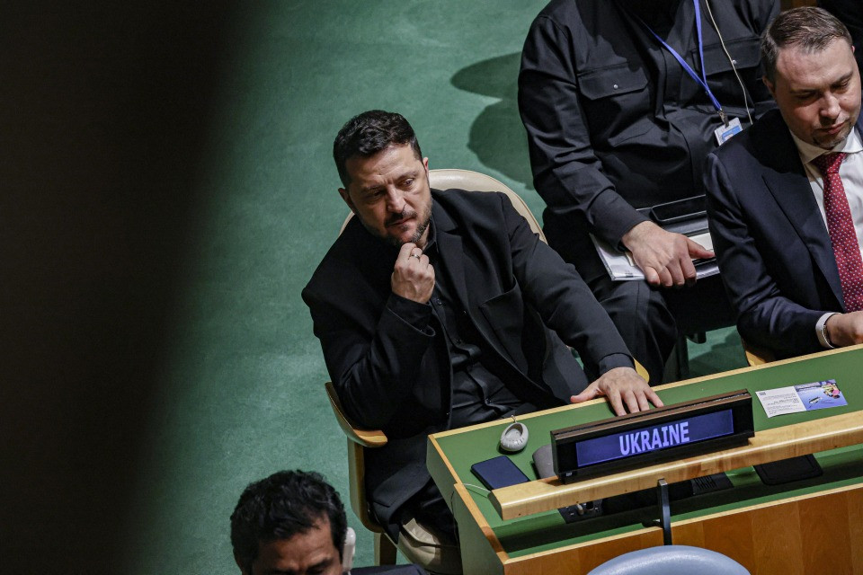 Trump contro Zelensky: «L'Ucraina vada al voto, Putin vuole un'intesa»