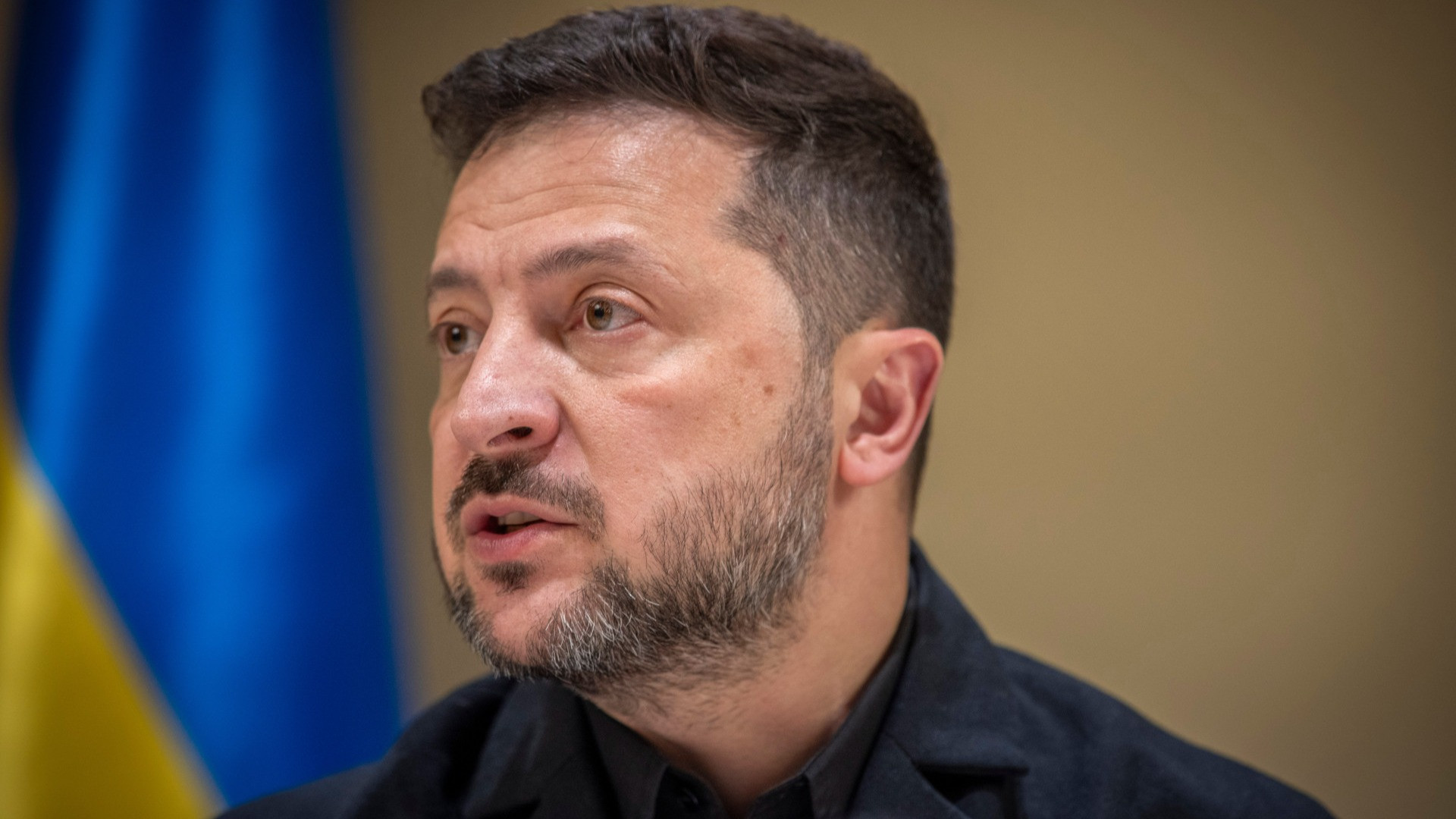 Zelensky: «Mosca ha attaccato diverse centrali elettriche dopo l'annuncio di Trump»