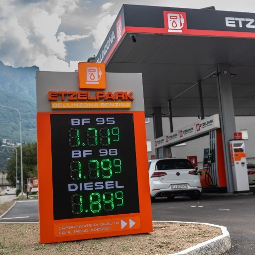 Ticino, nessun accordo illecito sui prezzi nei distributori di benzina