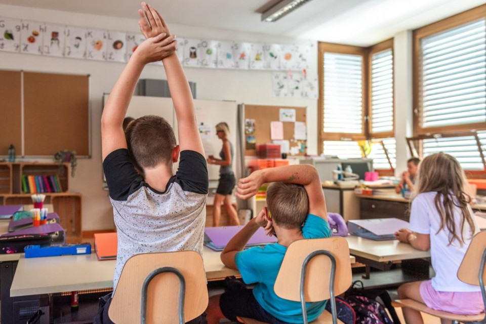 Meno bambini nelle scuole primarie, crescono le università