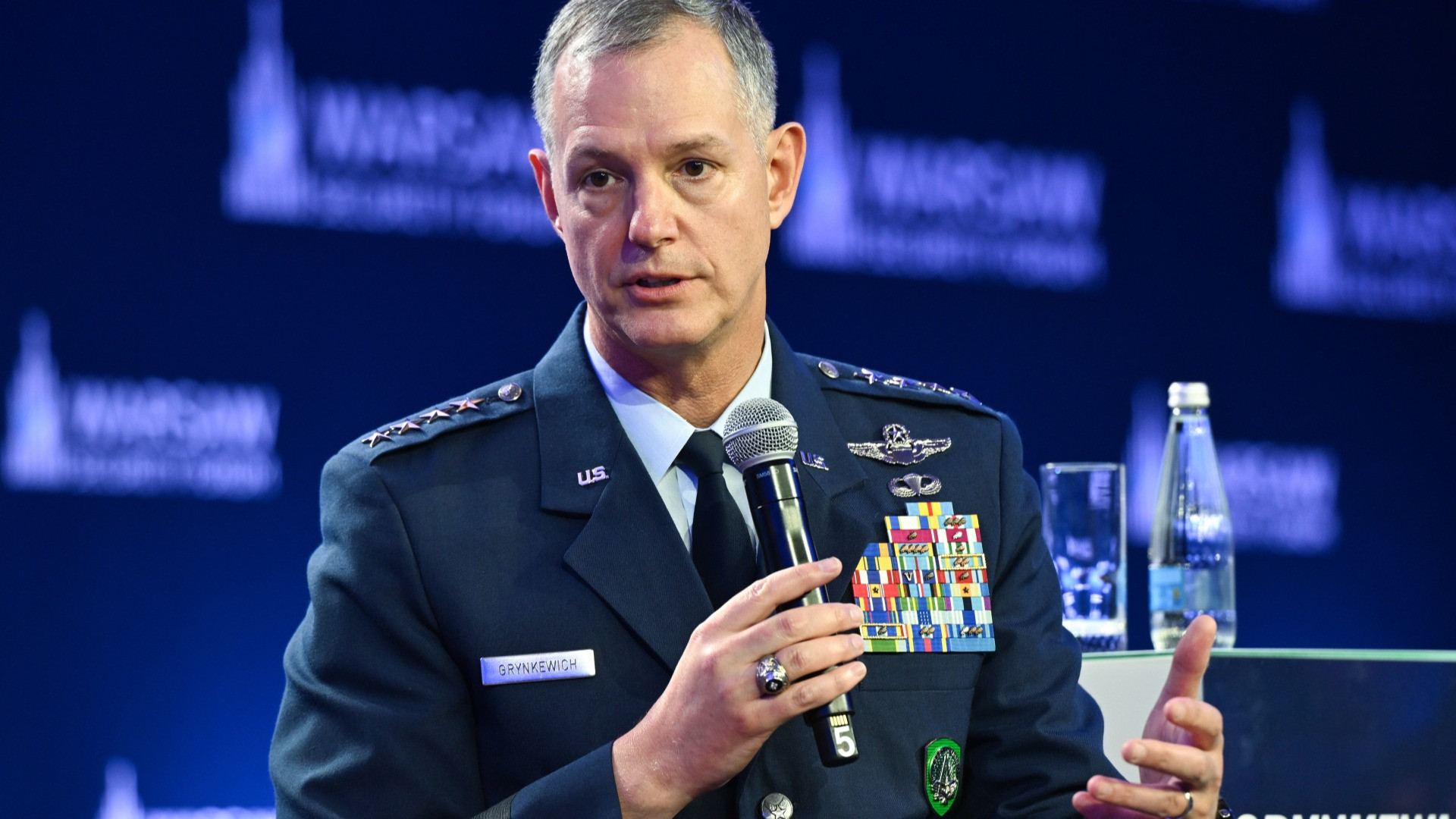 La Nato avverte: «Se attaccati combatteremo»