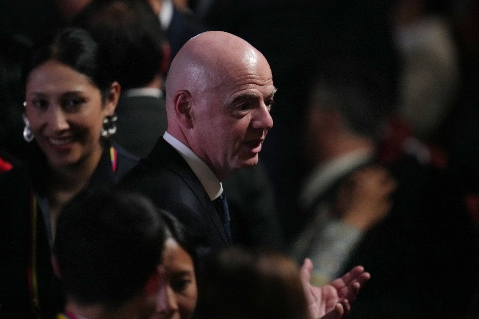 FIFA, il Times: «Infantino ha ricevuto 1,72 milioni di dollari extra, non dichiarati»