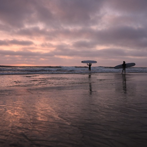 Surfista professionista sospeso dal tour 2026, l'ex compagna racconta gli abusi subiti
