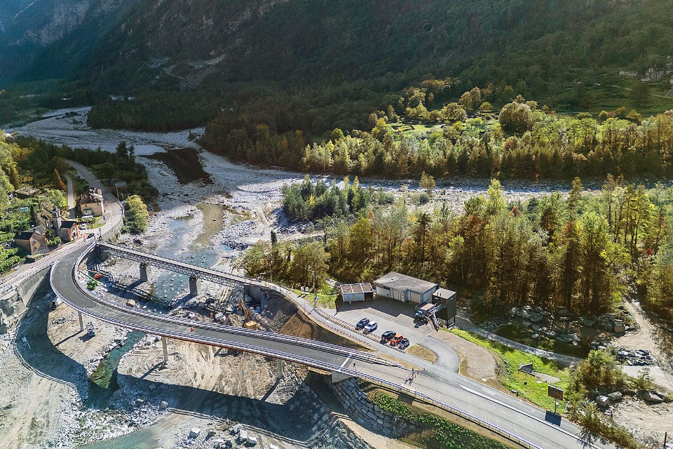 Il ponte di Visletto è ricostruito, l’Alta Vallemaggia volta pagina