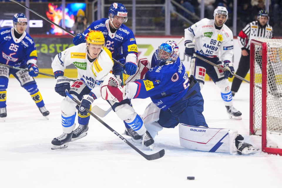 Che prima linea, che Järventie: l'Ambrì vola contro il Kloten