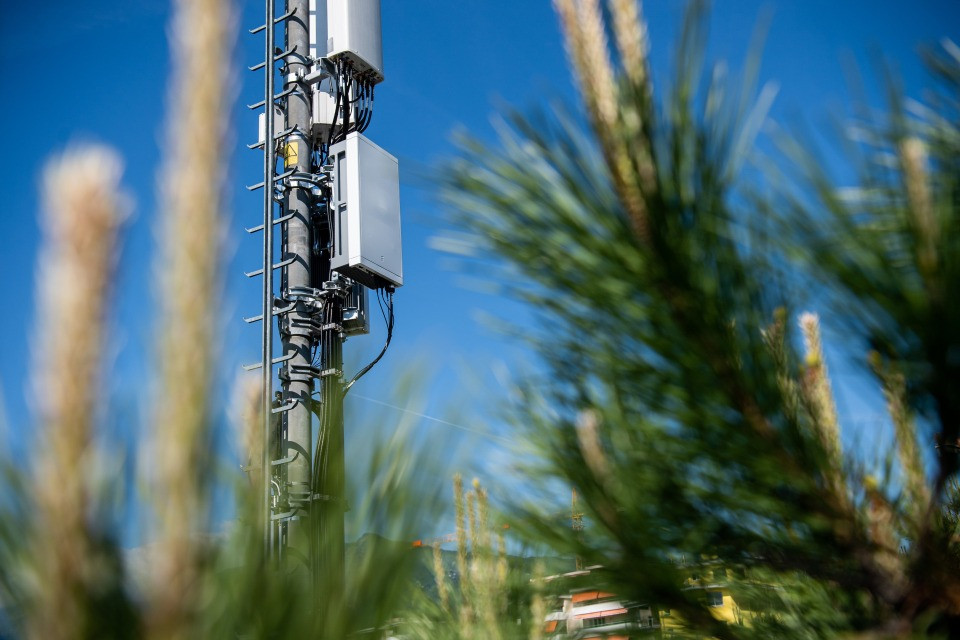 «Il 5G non ha aumentato l’esposizione all'elettromagnetismo, conta soprattutto come usiamo i cellulari»