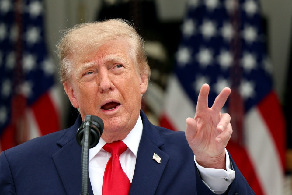Trump: «Non sono un fan di Zelensky: è più difficile avere a che fare con lui che con Putin»