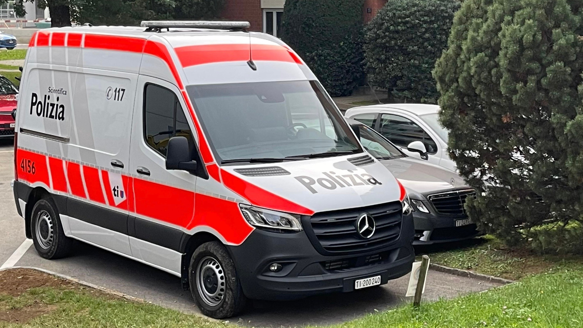 Incendio in un appartamento a Lugano: morta una persona