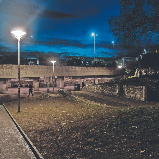 Un freno a fumo, alcol, musica e barbecue nei luoghi sensibili della Città