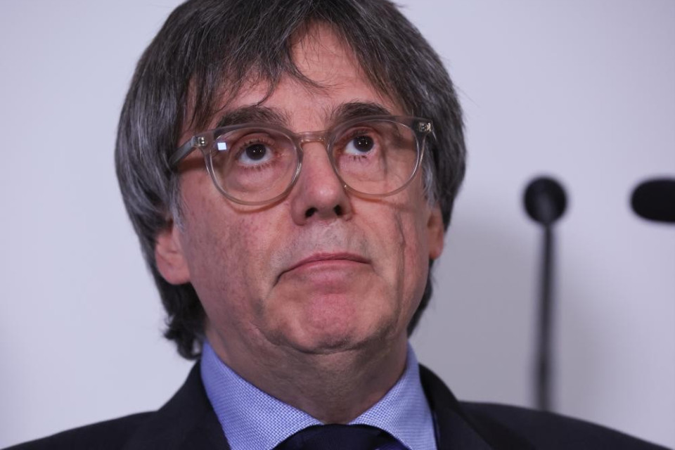 La Corte Suprema spagnola conferma la revoca dell'ordine di arresto per Puigdemont