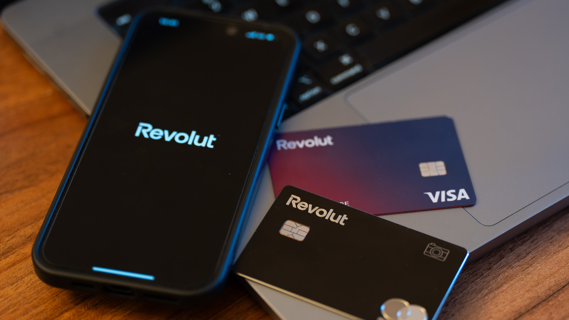Revolut down: problemi con login e pagamenti
