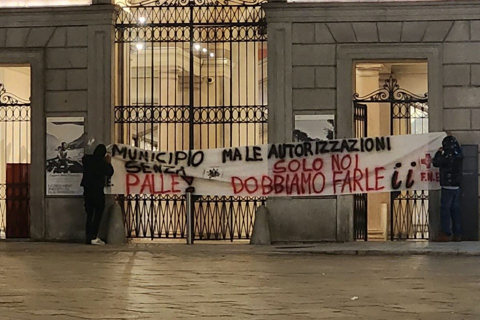 Striscioni a Lugano, Valenzano Rossi: «Destra o sinistra, si abbassino i toni»