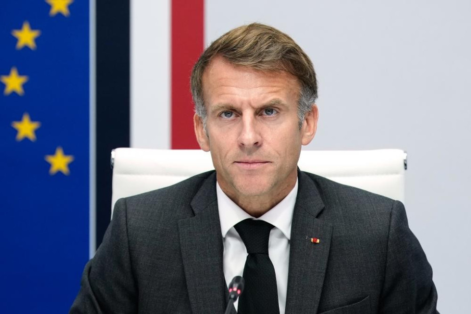 Macron riceve gli studenti domani alle ore 15