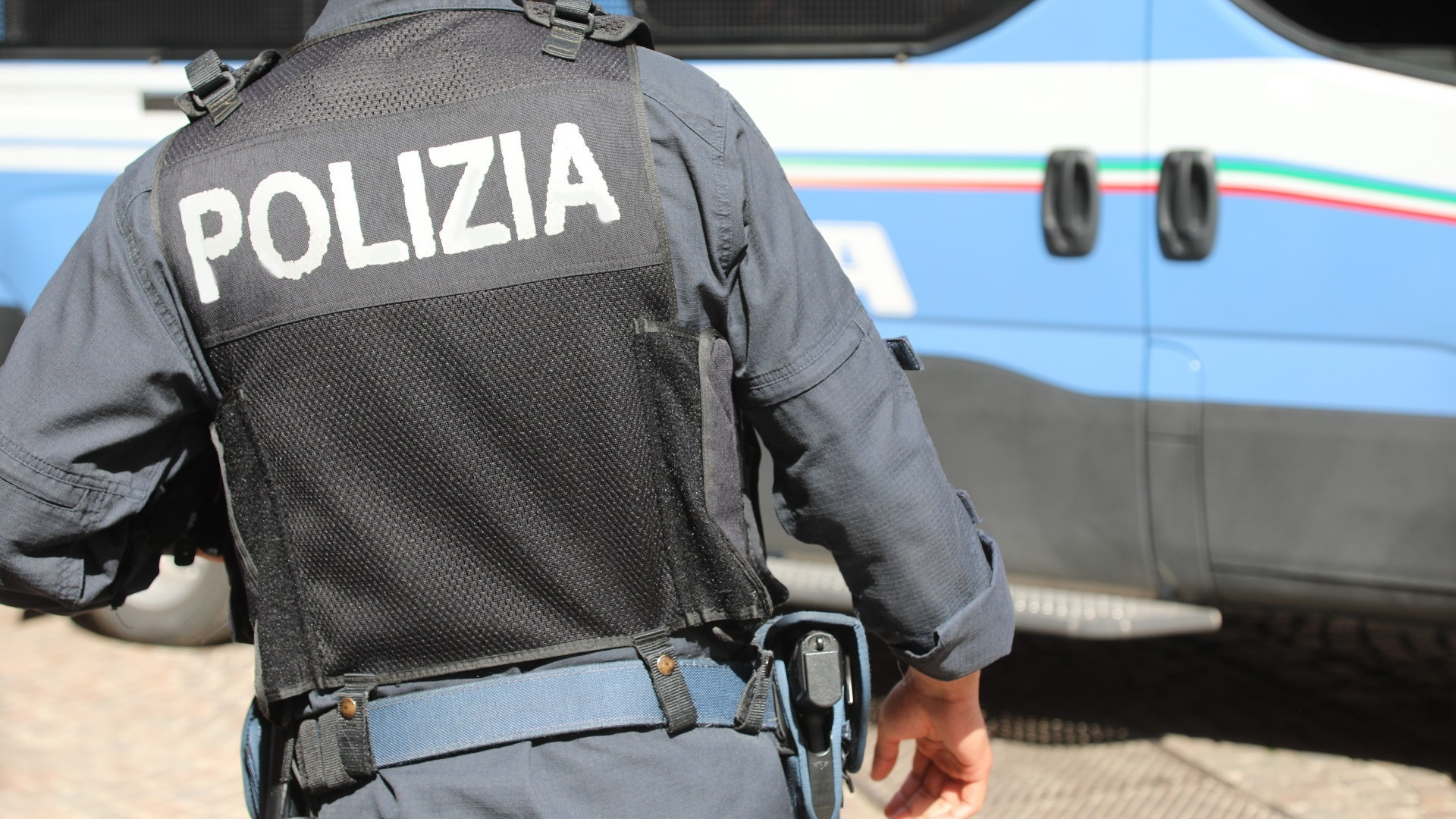 «Saccheggiamo i negozi di Como»: indagati altri 30 giovani