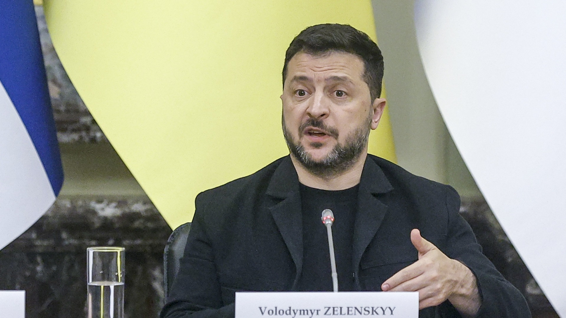 Zelensky: «Meno Patriot avremo, più i russi lanceranno missili»