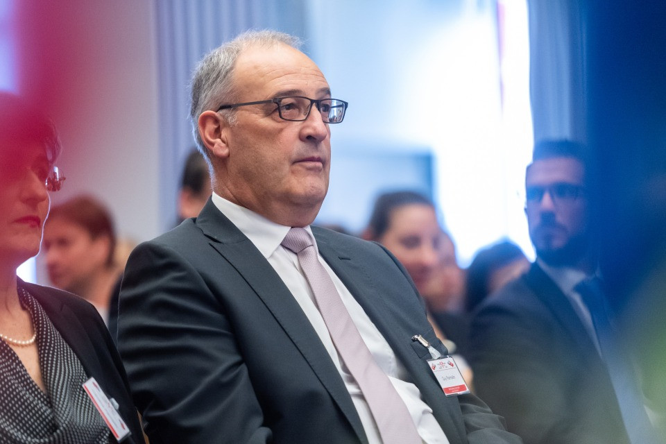 Successione Parmelin, ecco chi si mette in gioco e chi invece rinuncia