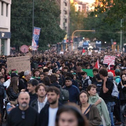 «Movimento 17 ottobre», spunta anche l’ipotesi di terrorismo