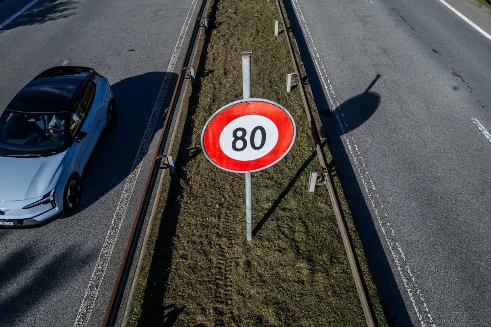 Carenza di carburante, si pensa agli 80 km/h