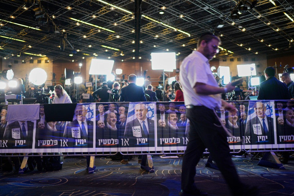 Elezioni in Israele, primi exit poll: l'opposizione in vantaggio rispetto a Netanyahu