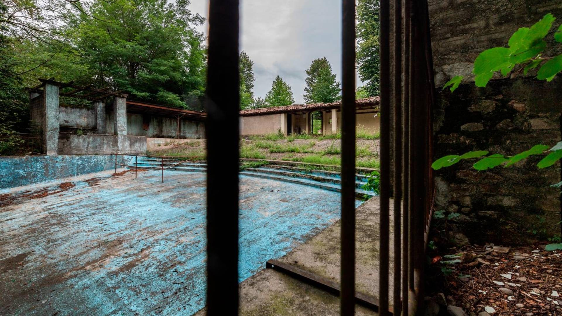 Arzo: ecco come rinasceranno gli ex «bagni pompeiani»