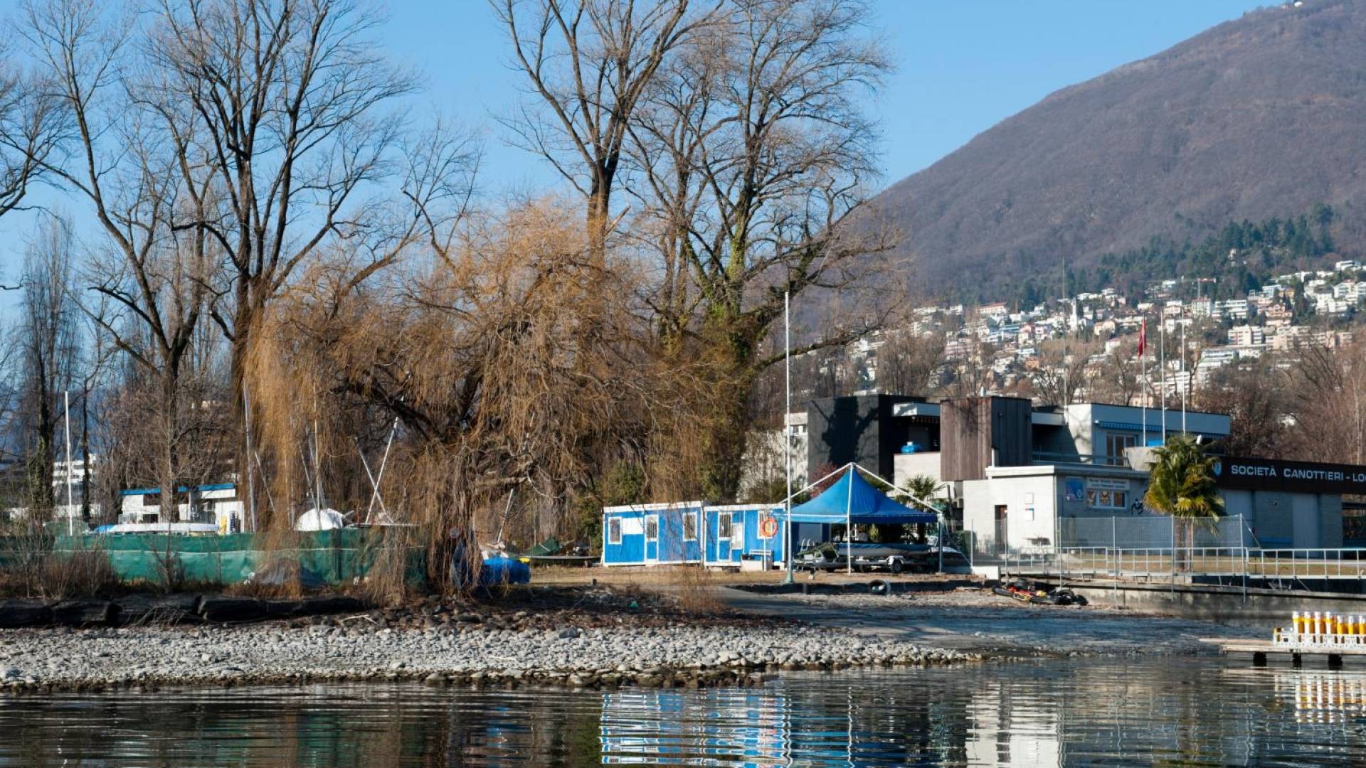 «Albergo non in riva al lago, ma nell’area dell’ex gas-ex macello»