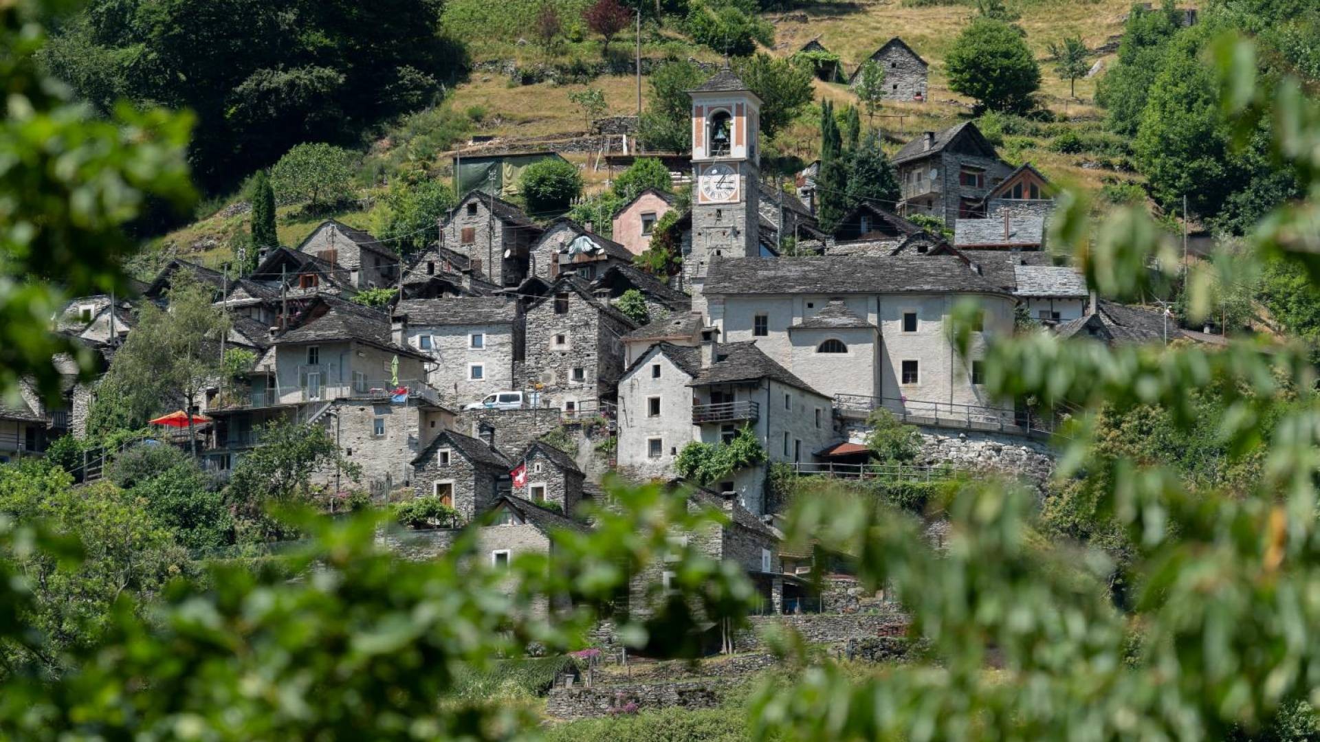 Salto nel futuro per il villaggio di Corippo
