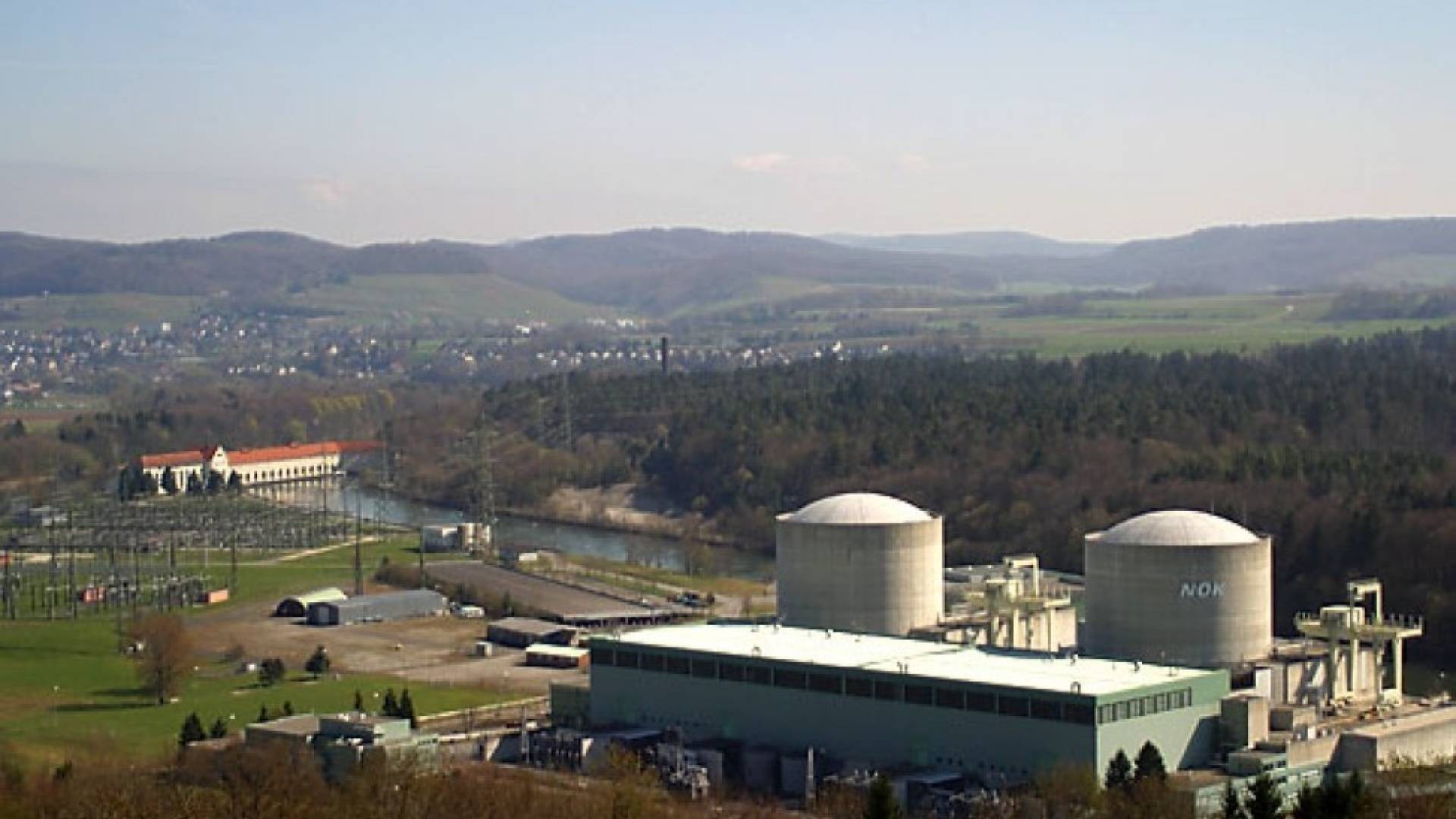 Qualche incavatura Alla Centrale Di Beznau 1