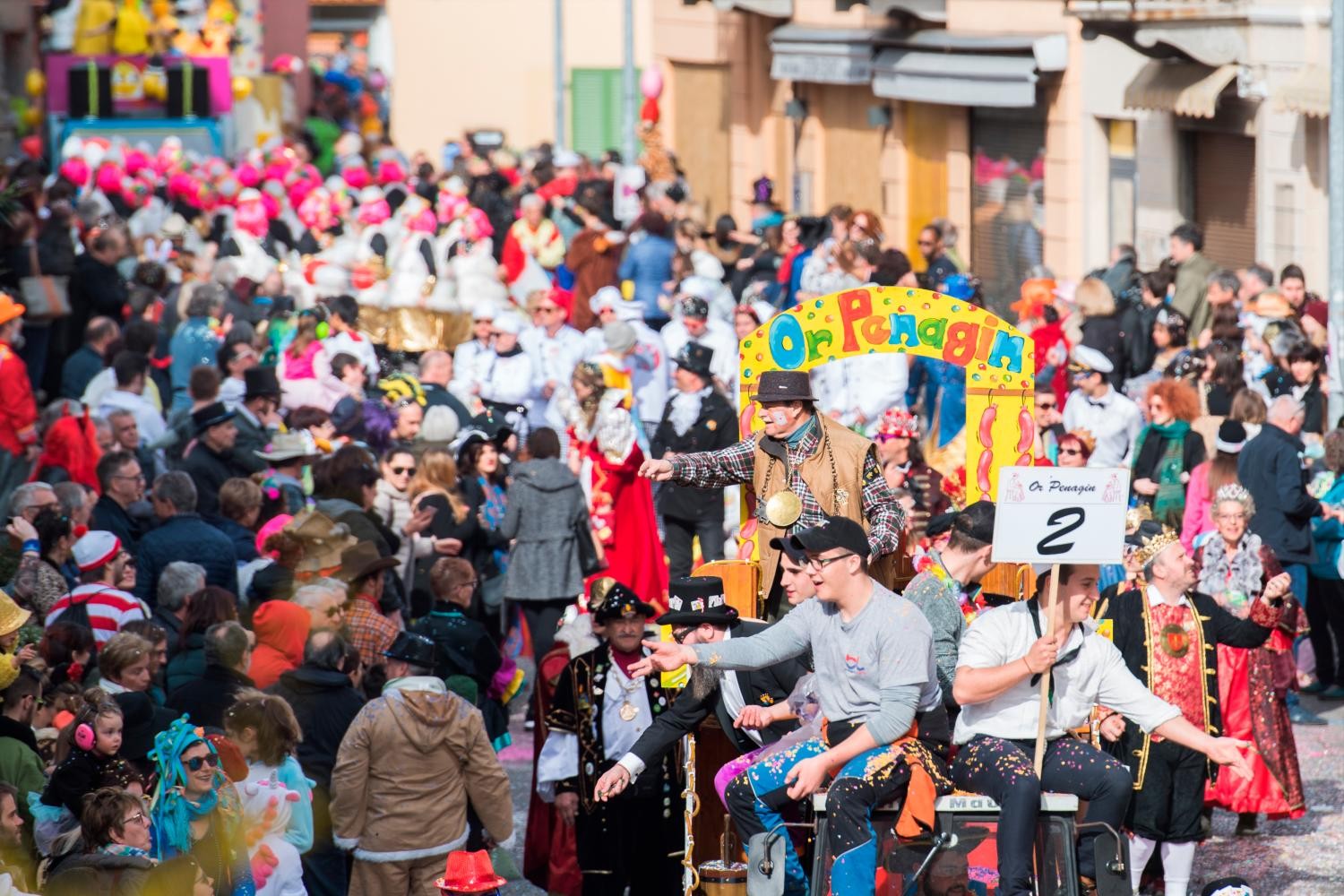 Un’edizione baciata dal sole e portata per mano dai bambini